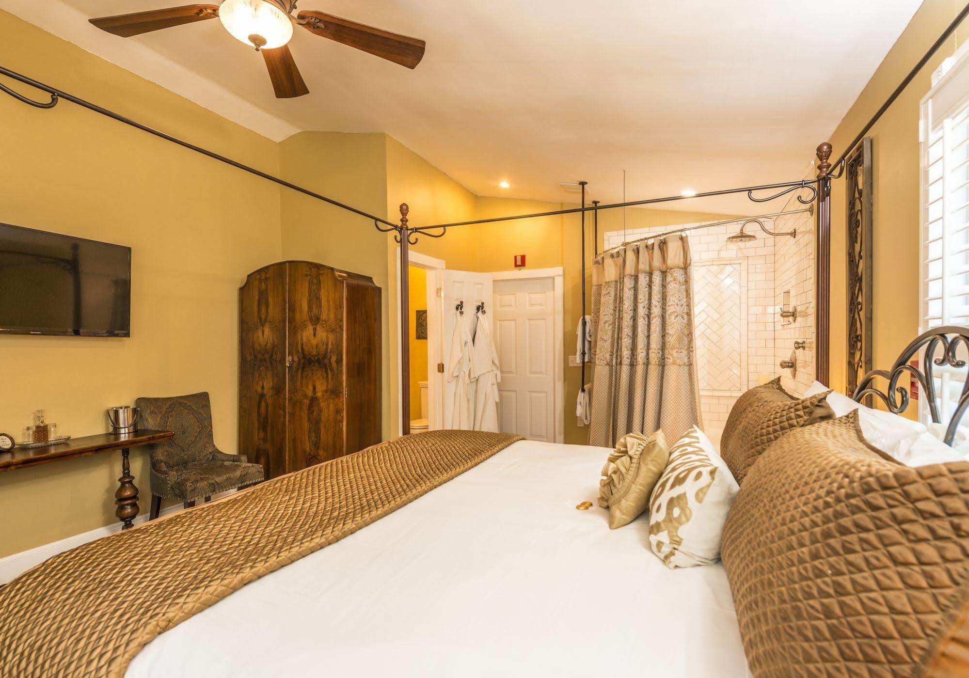 Carriage Way Inn Bed & Breakfast Adults Only - 21 Years Old And Up Saint Augustine Eksteriør billede