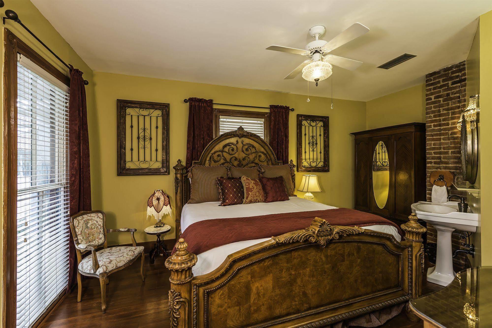 Carriage Way Inn Bed & Breakfast Adults Only - 21 Years Old And Up Saint Augustine Eksteriør billede